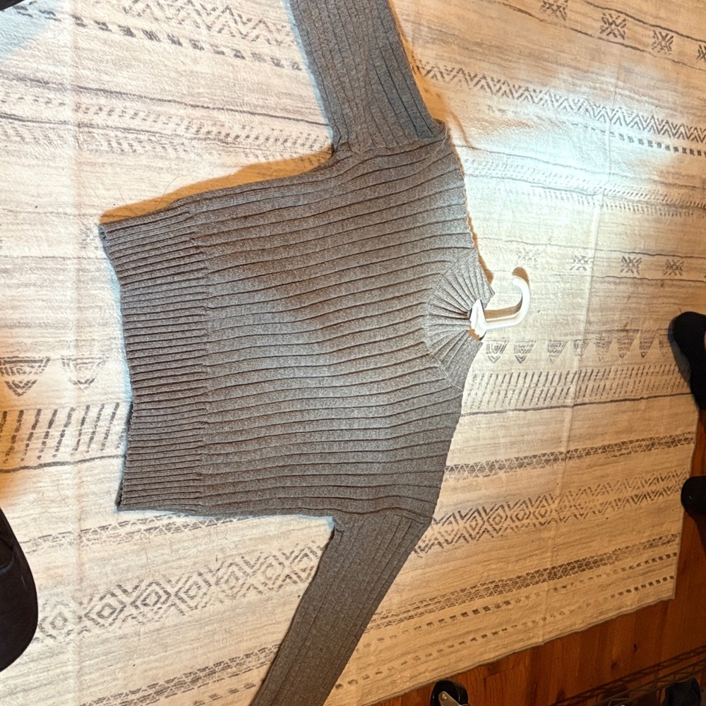 SHEIN Gray Ribbed Long Sleeve Top